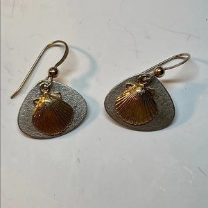 SS shell earrings